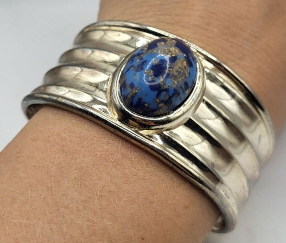 Vintage Southwestern Style Silvertone Cuff Bracelet Blue Faux Lapis 7in